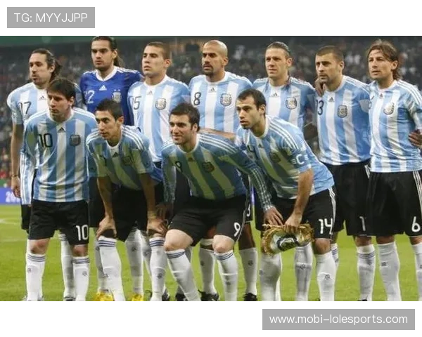 阿根廷足球历史十大传奇球星及其辉煌成就解析